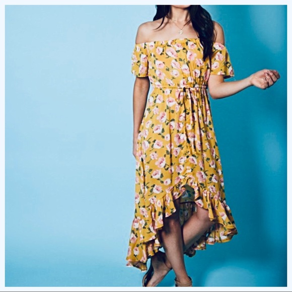 Dresses & Skirts - ✨LAST ONE✨off the shoulder high low boho dress